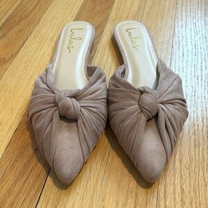 NWOT Lulus Neutral Blush Mules